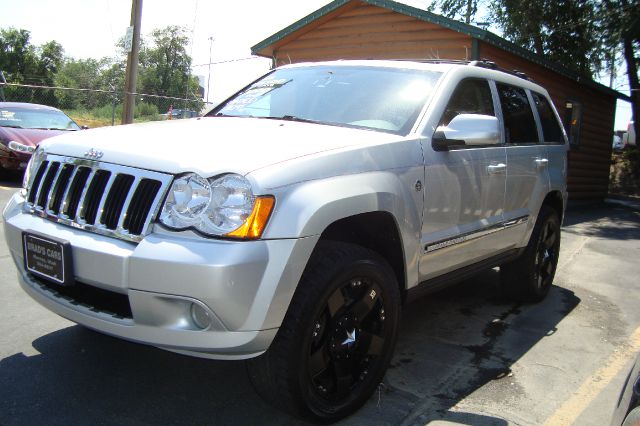 Jeep Grand Cherokee Super SUV