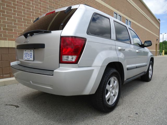 Jeep Grand Cherokee Base W/nav.sys SUV