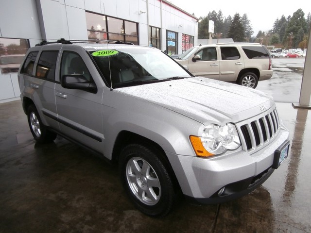 Jeep Grand Cherokee 2009 photo 2