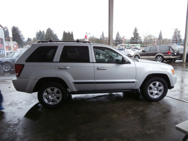 Jeep Grand Cherokee 2009 photo 3