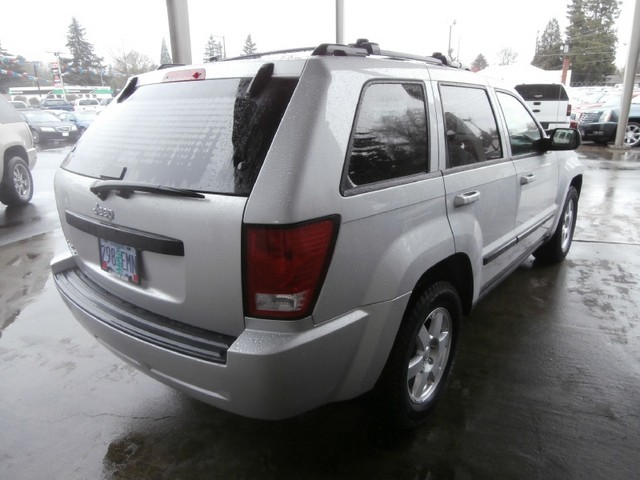 Jeep Grand Cherokee 2009 photo 4