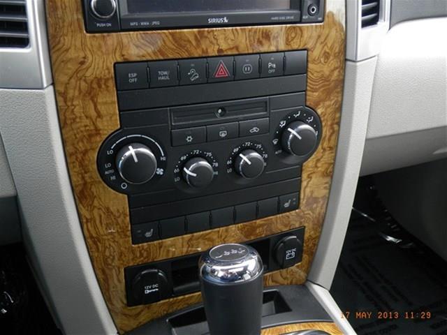 Jeep Grand Cherokee 2009 photo 3