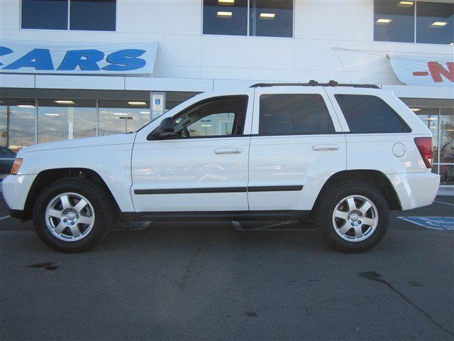 Jeep Grand Cherokee 2009 photo 3