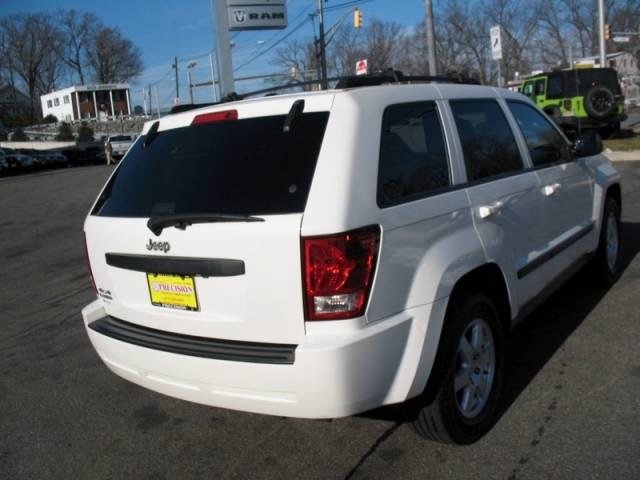 Jeep Grand Cherokee 2009 photo 4