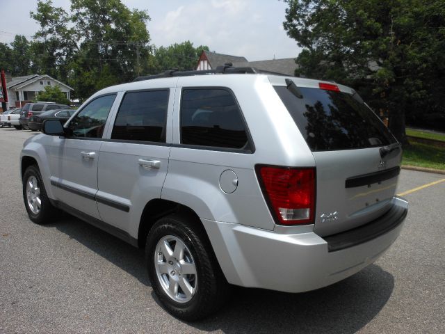 Jeep Grand Cherokee Base W/nav.sys SUV