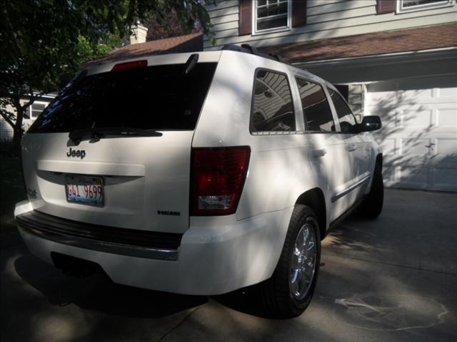 Jeep Grand Cherokee 2009 photo 4