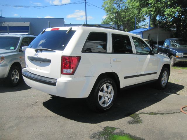 Jeep Grand Cherokee 2009 photo 4