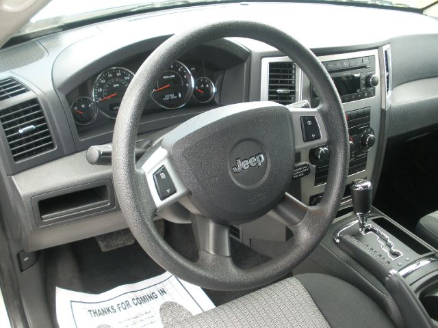 Jeep Grand Cherokee 2009 photo 16