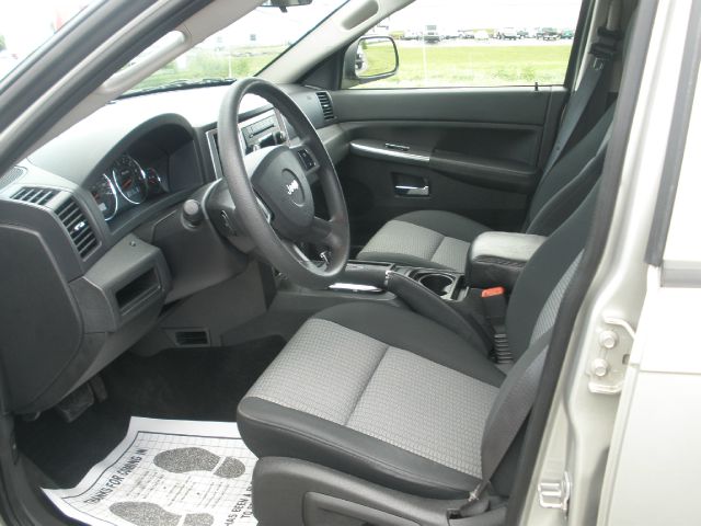 Jeep Grand Cherokee 2009 photo 18