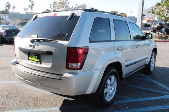 Jeep Grand Cherokee 2009 photo 2