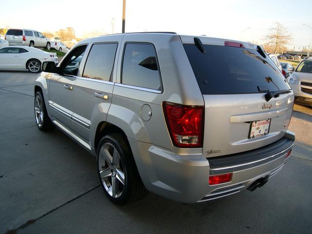 Jeep Grand Cherokee 2010 photo 3