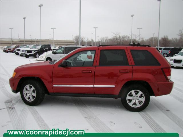 Jeep Grand Cherokee 2010 photo 4