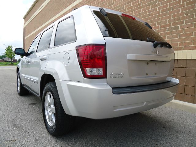 Jeep Grand Cherokee Base W/nav.sys SUV