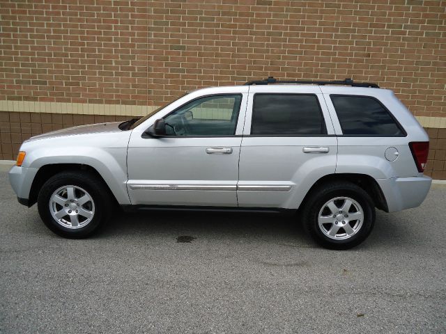 Jeep Grand Cherokee 2010 photo 3