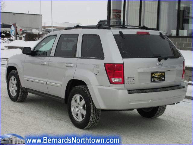 Jeep Grand Cherokee 2010 photo 1