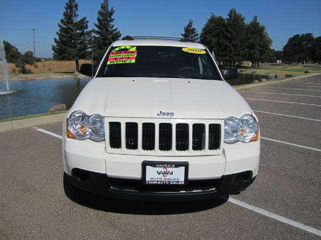 Jeep Grand Cherokee 2010 photo 1