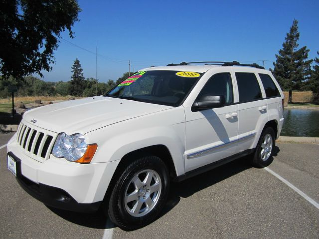 Jeep Grand Cherokee 2010 photo 2