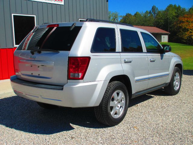 Jeep Grand Cherokee 2010 photo 2