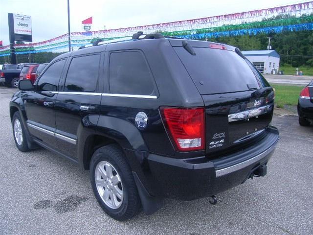 Jeep Grand Cherokee 2010 photo 4