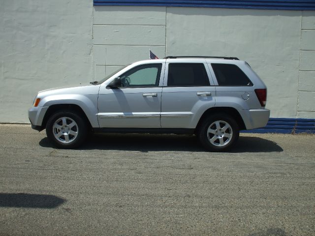 Jeep Grand Cherokee 2010 photo 2