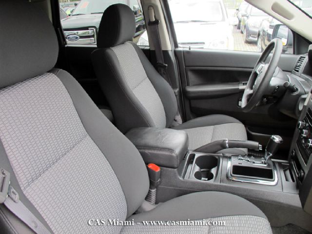 Jeep Grand Cherokee 2010 photo 5