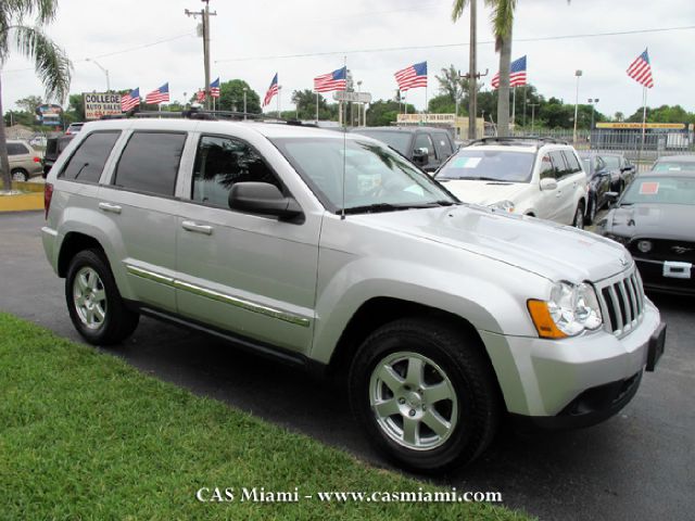 Jeep Grand Cherokee 2010 photo 8