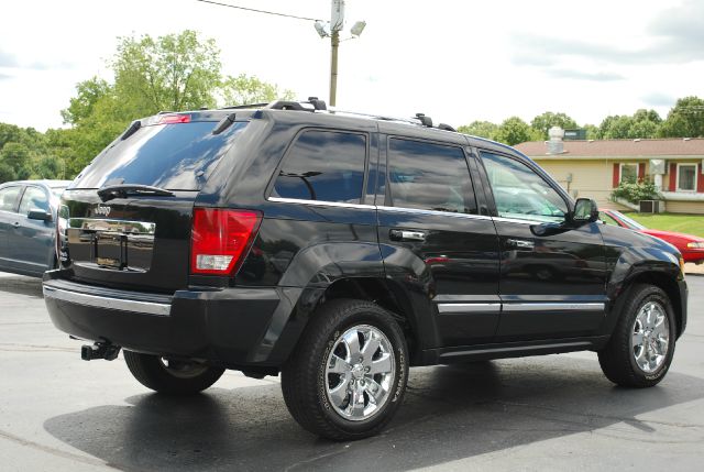 Jeep Grand Cherokee 2010 photo 4