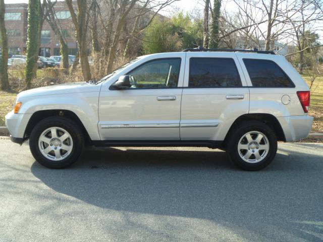 Jeep Grand Cherokee LS Sport Utility