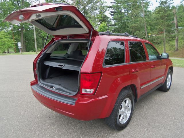 Jeep Grand Cherokee 2010 photo 12