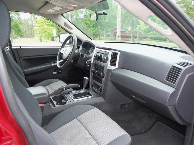 Jeep Grand Cherokee 2010 photo 22