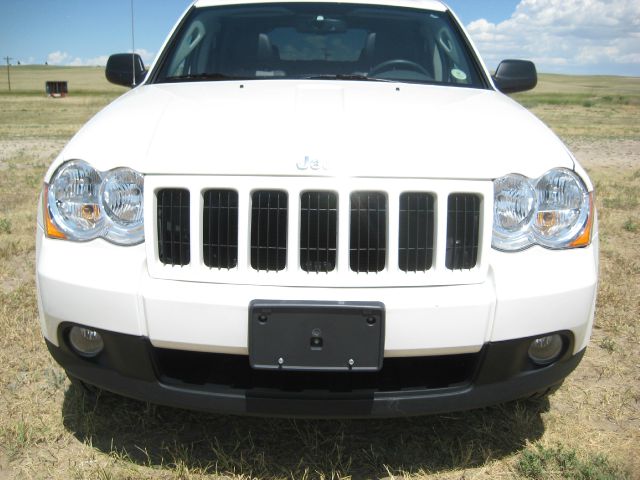 Jeep Grand Cherokee 2010 photo 2