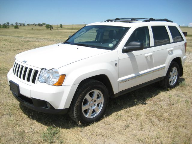 Jeep Grand Cherokee 2010 photo 4