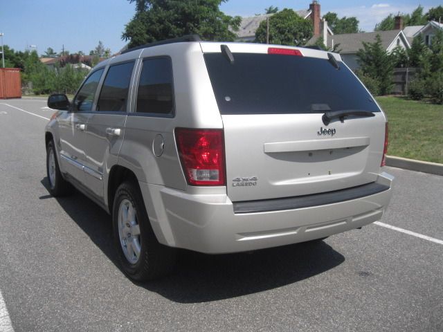 Jeep Grand Cherokee 2010 photo 2