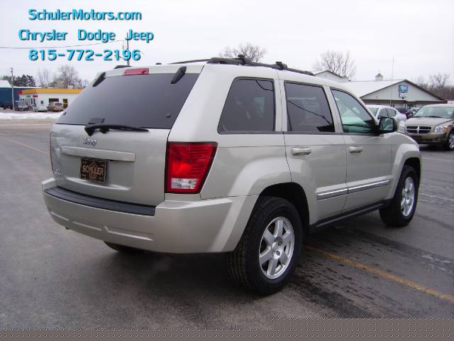 Jeep Grand Cherokee 2010 photo 1