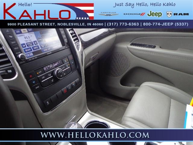 Jeep Grand Cherokee 2011 photo 11