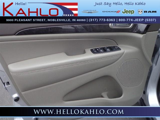 Jeep Grand Cherokee 2011 photo 15