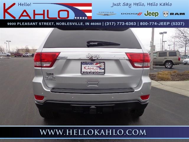 Jeep Grand Cherokee 2011 photo 3