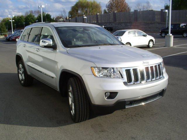 Jeep Grand Cherokee 2011 photo 3