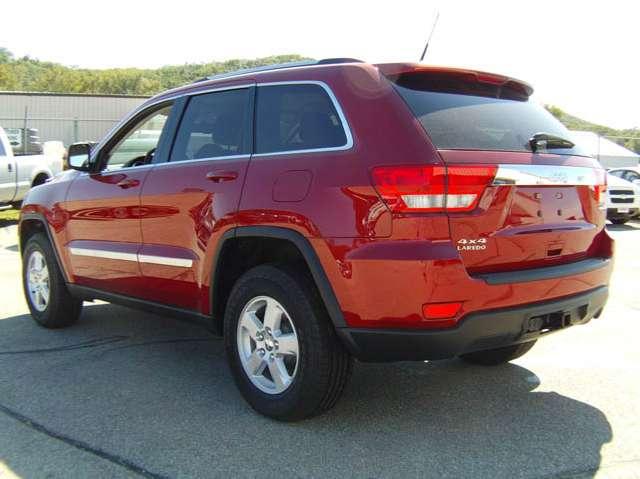 Jeep Grand Cherokee 2011 photo 4