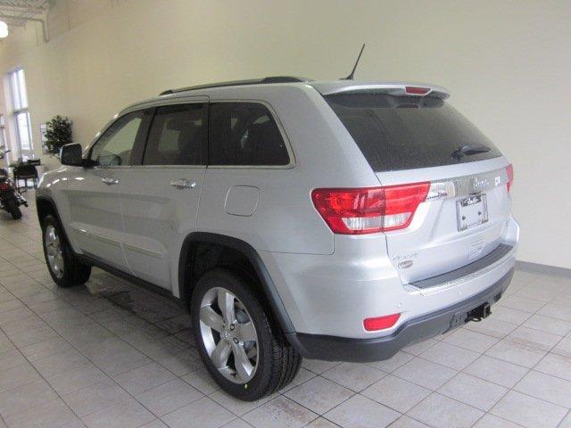 Jeep Grand Cherokee 2011 photo 2