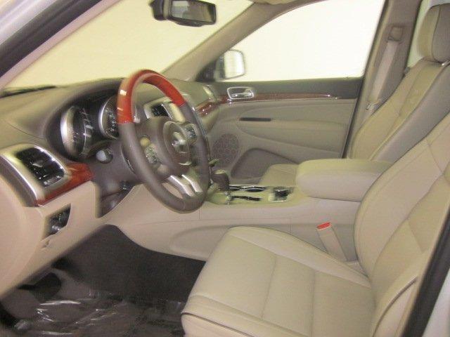 Jeep Grand Cherokee 2011 photo 3