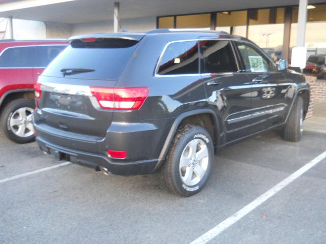 Jeep Grand Cherokee 2011 photo 3