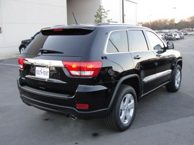 Jeep Grand Cherokee 2011 photo 1