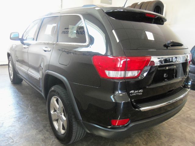 Jeep Grand Cherokee Super SUV