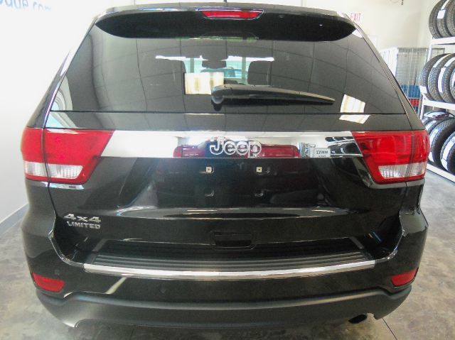 Jeep Grand Cherokee 2011 photo 14