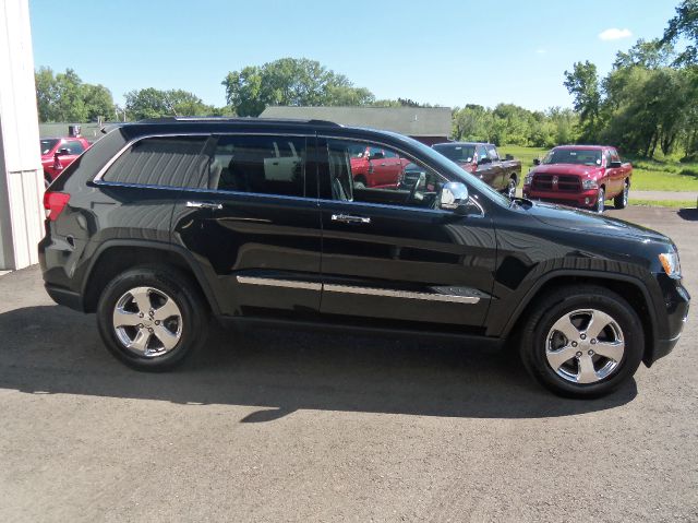 Jeep Grand Cherokee 2011 photo 15