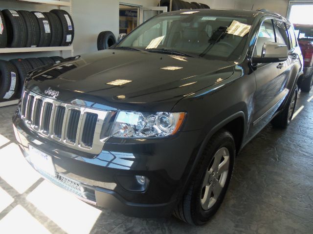 Jeep Grand Cherokee 2011 photo 18