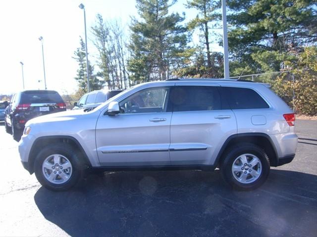 Jeep Grand Cherokee 2011 photo 2