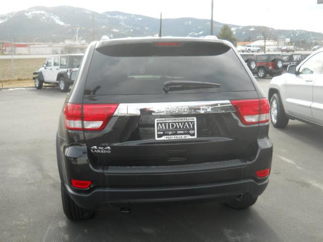 Jeep Grand Cherokee 2011 photo 4