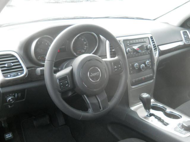 Jeep Grand Cherokee 2011 photo 5